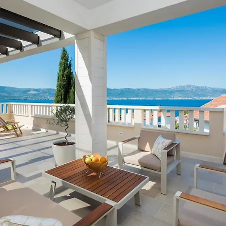 Luxury Penthouse Olive Tree Lejlighed